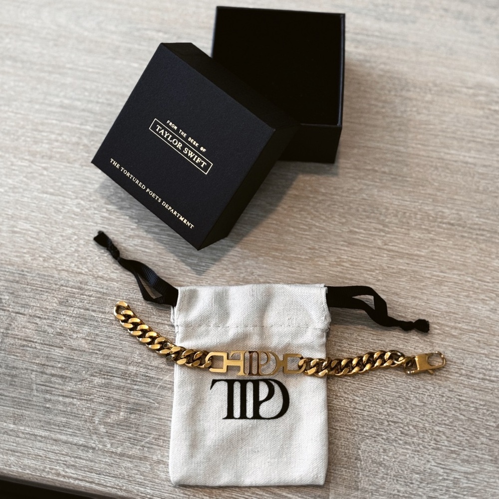 Taylor Swift Gold TTPD Bracelet
The Tortured Poets Department Small - Picture 9 of 10